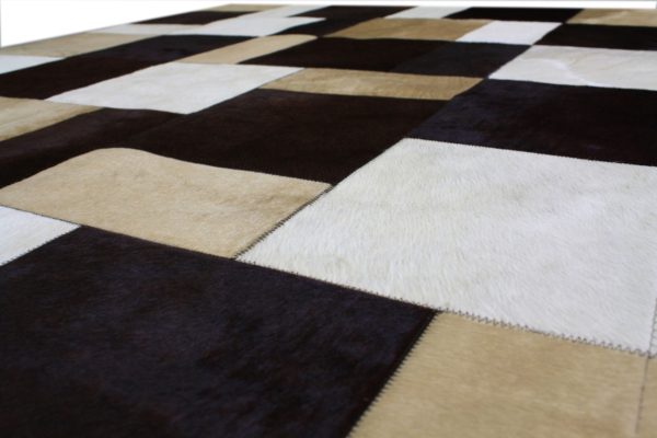 Tapis en peau de vache mixte chocolat uni – Image 3