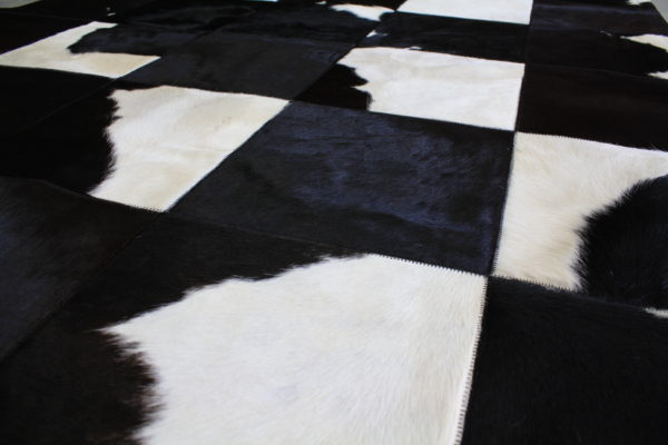 tapis vache noir et blanc