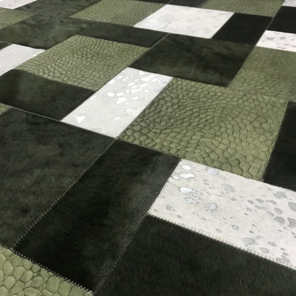 tapis peau de vache mixte kaki