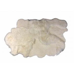 tapis peau de mouton blanc destructure