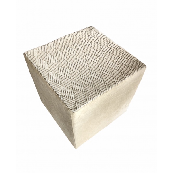 pouf-en-peau-haut-de-gamme