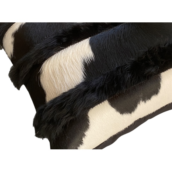 coussin-agneau-et-vache-noir-blanc