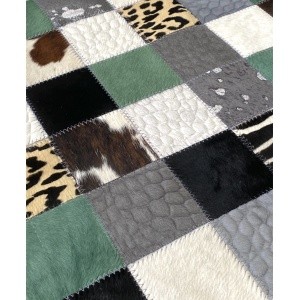 zoom-matiere-tapis-vache-mixte-couleur-amande