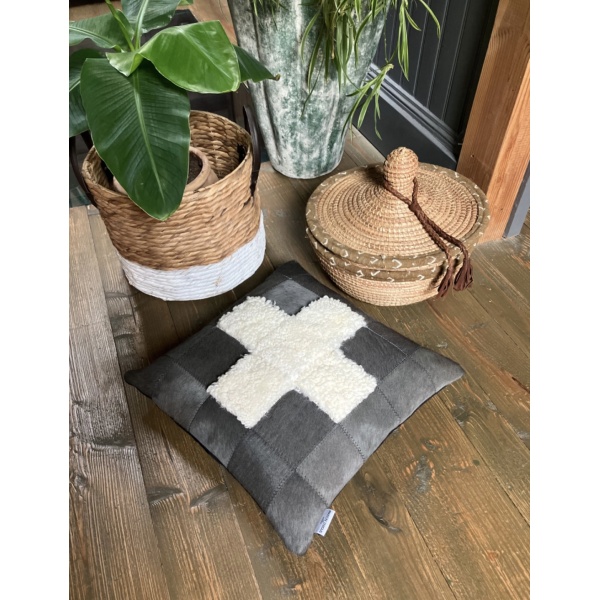 coussin-croix-suisse-anthracite