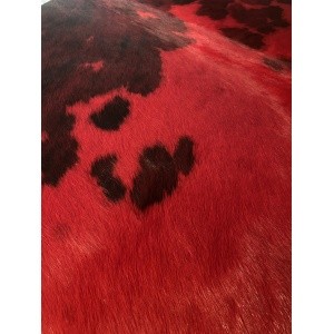 peau de vache rouge normande tapis déco