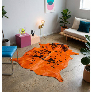 peau de vache orange maison tergus tapis déco intérieur