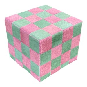 pouf pop peau de vache rose et vert